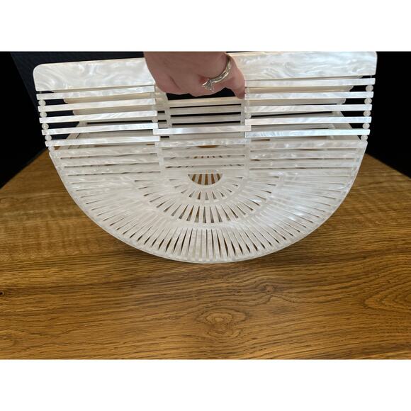 NIB CULT GAIA Acrylic Ark Small Clutch Handbag Pearl White Dustbag Card - Picture 8 of 13